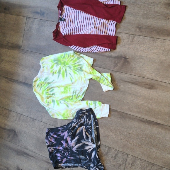 Bundle crop tops size small old navy! - Picture 5 of 5